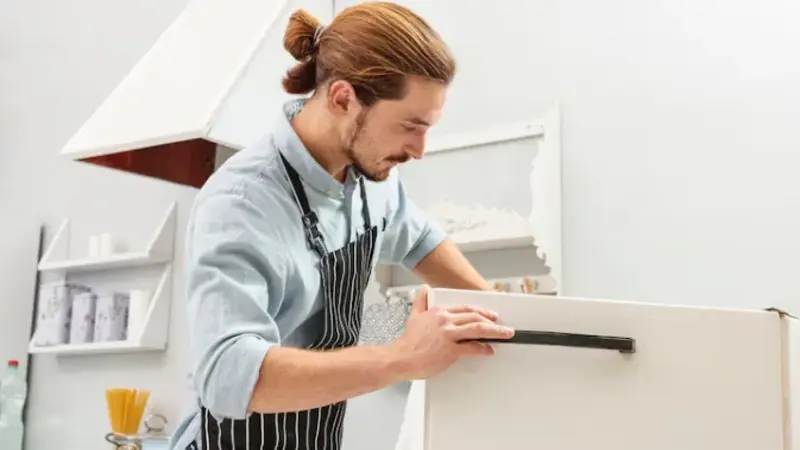 What Mixed‑Material Options Are Emerging in RTA Cabinet Front Design?