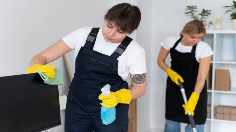 Why Professional Commercial Cleaning Is Essential for Businesses During the Winter Months