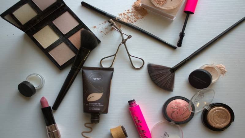 The Growing Impact of At-Home Beauty Gadgets